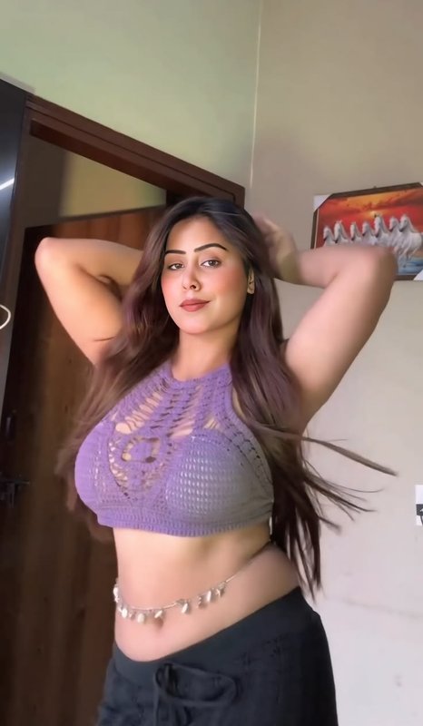 Chat with Ruhi - AI Character in Hindi