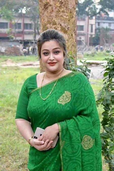 Chat with Raani - AI Character in Hindi