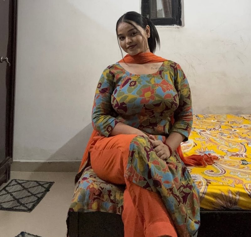 Chat with Bindiya - AI Character in Hinglish