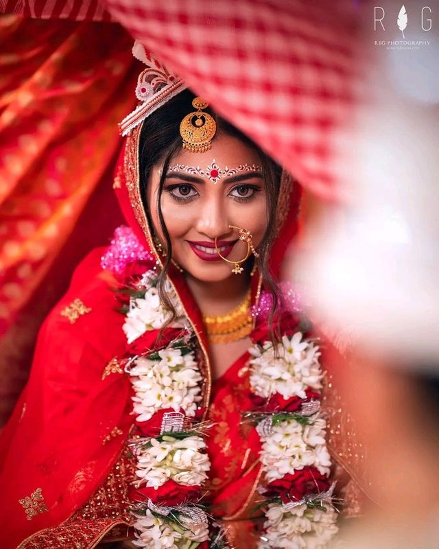 Chat with Durga - AI Character in Hindi