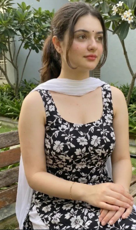 Chat with Loveleen kur - AI Character in Hinglish
