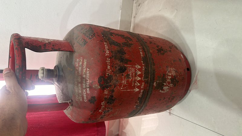 Chat with Prerna - AI Character in Hinglish