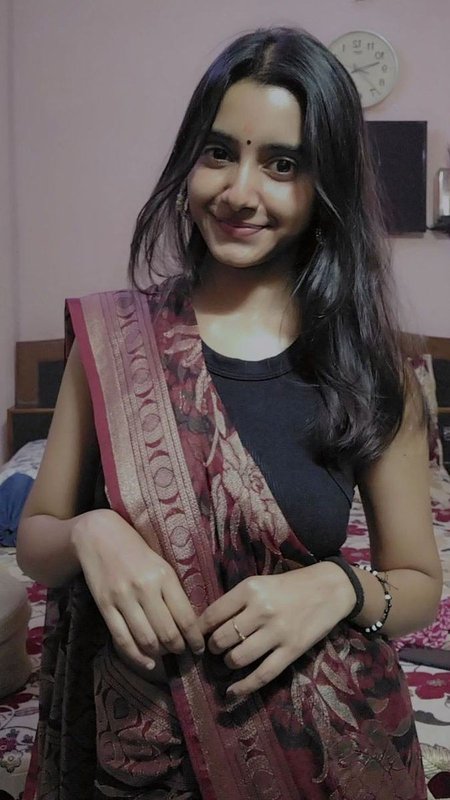 Chat with Prisha - AI Character in Hinglish